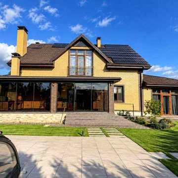 Продаж автономного будинку у закритому КГ , Романків