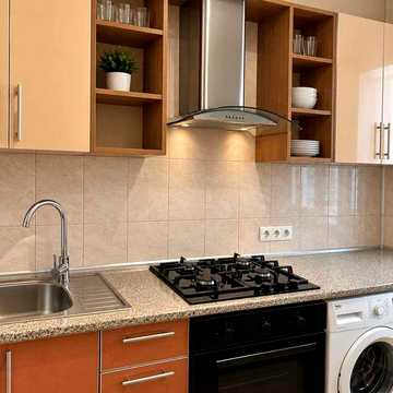 Продам 2-кімнатну квартиру з хорошим ремонтом