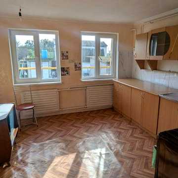 Квартира в Малой долине возле озера, гараж и цоколь