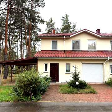 Продаж будинку в закритому котеджному містечку в Хотянівці.