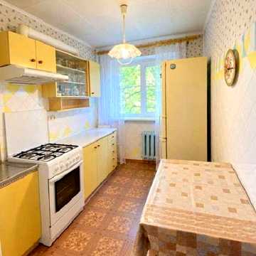 3-комнатная квартира 61,4 м² на Небесной Сотни, 51