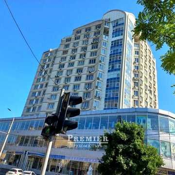 Сучасна квартира вільного планування з панорамними  вікнами в новому будинку на Малой Арнаутськой