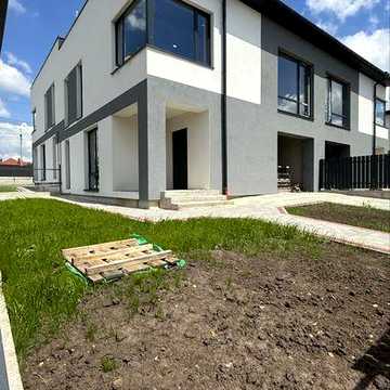 Котедж 130 м² у Солонці — готовий до ремонту, гараж, комунікації