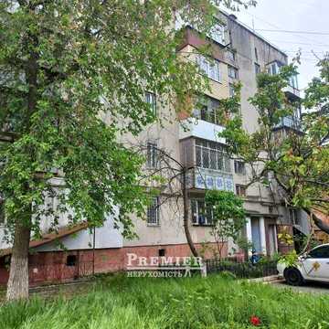 До центру — рукою подати: затишний спецпроект у чудовому районі. Сквер Гамова.