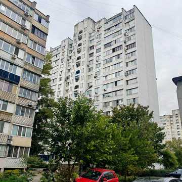 Продам затишну 3 к квартиру