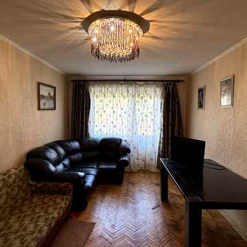 Сдам 3 комн. квартиру м. 23 августа