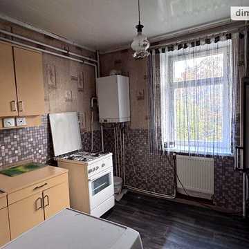 Довгострокова оренда 2к Квартира Левка Лук’яненка (Ватутіна) вулиця