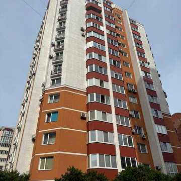 Продається простора квартири в новобудові на Леваді