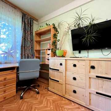 Борщагівка, Л. Курбаса 18в, 3-й поверх, газ, кінцева трамваю