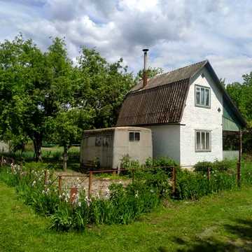 Дачний будинок 160 км від Києва