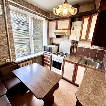 = Терміновий продаж перспективної 3-кімнатної квартири! =