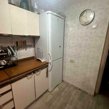 Продажа 3кімнатної квартири,Симиренко,газплита