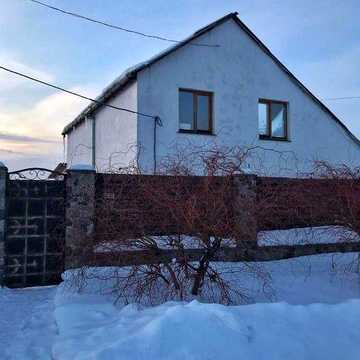 Продам 2 поверховий житловий будинок