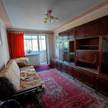 Продаж 2-кімнатної квартири в районі 700-річчя