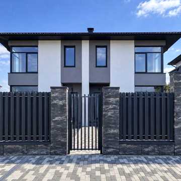 Продаж будинку з ділянкою