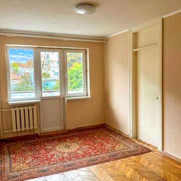 Продам 2 кім.квартиру.Центр міста
