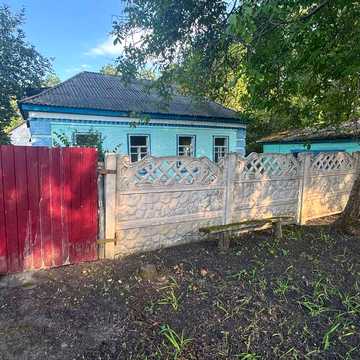 Продам двокімнатний будинок