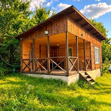 Продам дачний будинок у лісі 10 км до Львова, біля села Деревач, 1 км до траси, світло, вода, усі документи