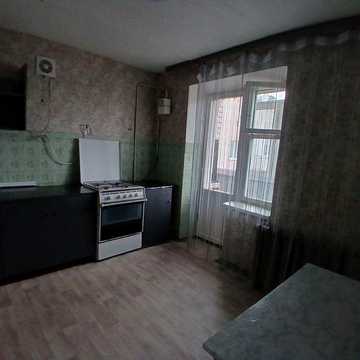 Квартира 3-х кімнатна  Червона гора чешка