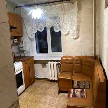 Продам 1 кімнатну квартиру поруч з метро Армійська