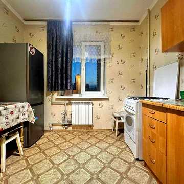 2к Оренда, Харківське шосе 168е,  метро Харківська 10 хв.
