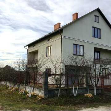 Продам приватний будинок із земельною ділянкою с.Лішня