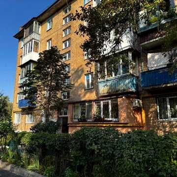Продаж ОДНО-кімнатної квартири 28кв вул. Юхновського Ігоря 14
