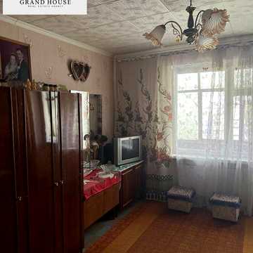 Продам трикімнатну квартиру. Г.Рятувальників (Волкова).