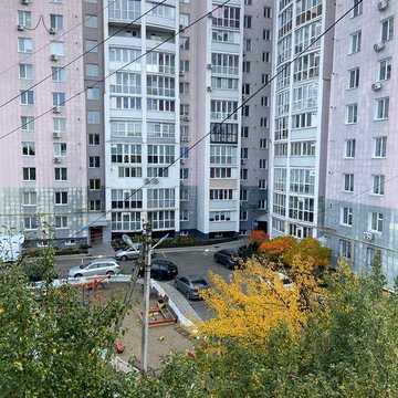 Здається в оренду  2х кім. з автономним опаленням  в центрі