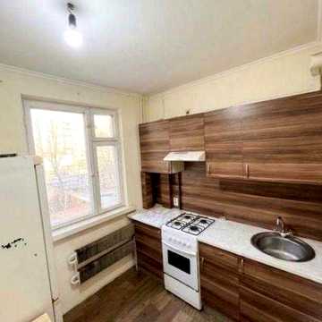 Продам квартиру 1 ком,  Роганский жилмассив.