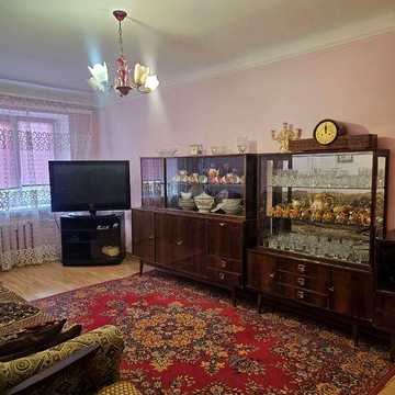 N:14240 - Продаж квартири, 2-кімн., Центр, вул. Київська, 43 м²
