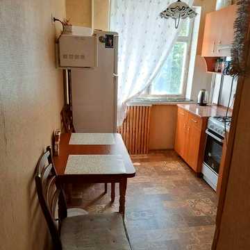 Сдам отличную 2 к. квартиру, метро Академика Барабашова
