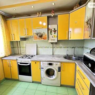 Продаж 3к Квартира 600-річчя вулиця