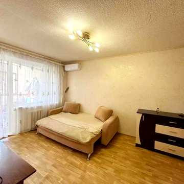 Продам 2-к квартиру на Победе-4, Кодак, Перемога