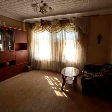 Продам простору 3-кімнатну квартиру!