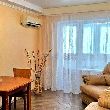 Продам 2-х комн., Бородинский мкр-н, укомплектована