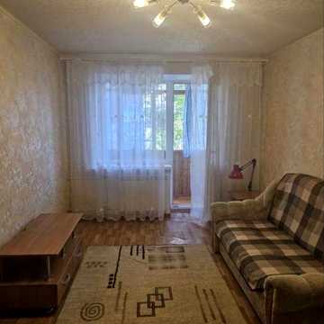 Продам 1-к квартиру метро Бот Сад