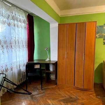 Здаю затишну квартиру біля метро.