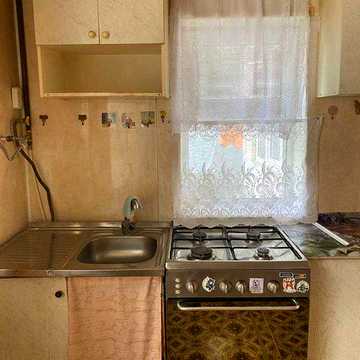 Продам 2-кімнатну квартиру з власним палісадником та паркомісцем