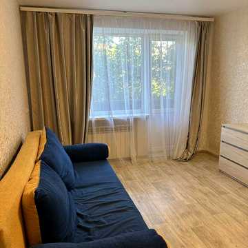Продам квартиру 8 березня