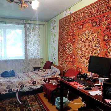 Продається трикімнатна квартира у цегляному будинку