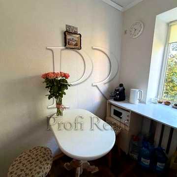 Продаж 1 кімн. квартири за адресою Верховина 80А, Академмістечко, Житомирська