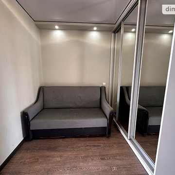 Продаж 1к Квартира Соборна (ІІІ Інтернаціоналу) вулиця