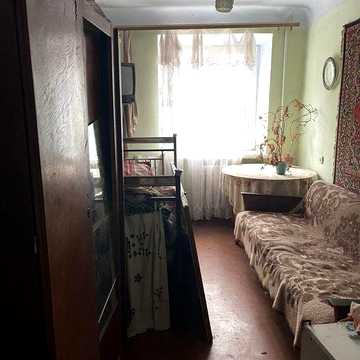 Продається 3 кімнатна квартира в центрі міста Дунаівці
