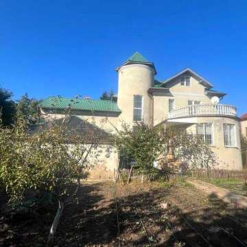 Продаеться будинок для великой родини Киівському районі