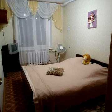 Сдаю 2 к/к ул.Металлургов/в Корабельном р-не,второй этаж