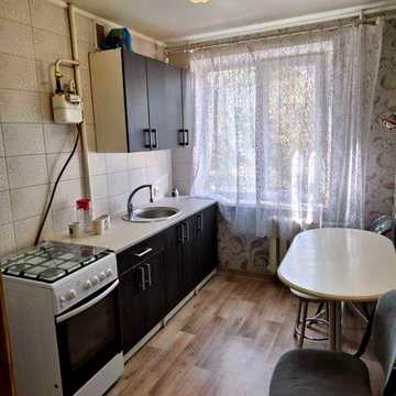 Продам 2х кімнату квартиру в Ц-М. районі.
