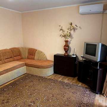 Продати квартиру 3-х кімнатну