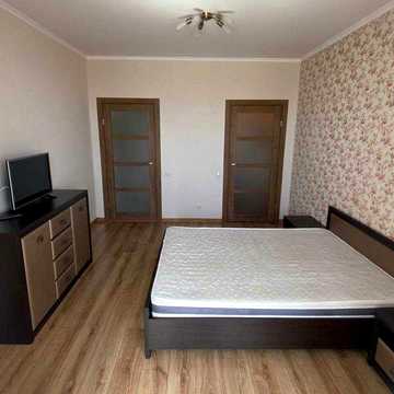Продаж Власник Новобудова 1 кім 46 кв м у центрі вул.Набержна 8а, 5 поверх Автономне ЖК Набережна