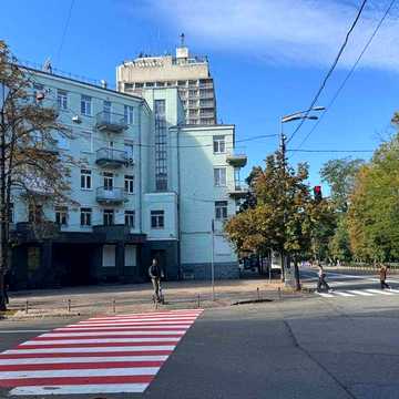 Ексклюзивна 3-кімн. квартира з видом на Маріїнський парк! вул. Грушевського, 28/2,  Печерський район